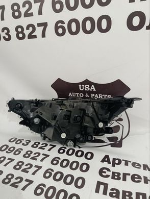 81110-0R151 TOYOTA RAV-4 Фара права чорна (ліцензія) 2019-22