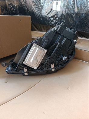 A1679069604 Фара передня права Mercedes-Benz GLE-CLASS W167 2018-25
