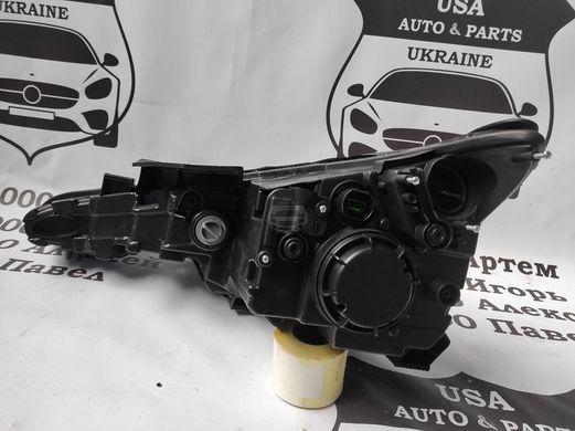 92102-F3500 HYUNDAI ELANTRA Фара Галоген права USA 2019-20