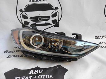 92102-F3000 HYUNDAI ELANTRA Фара Галоген права 2016-18