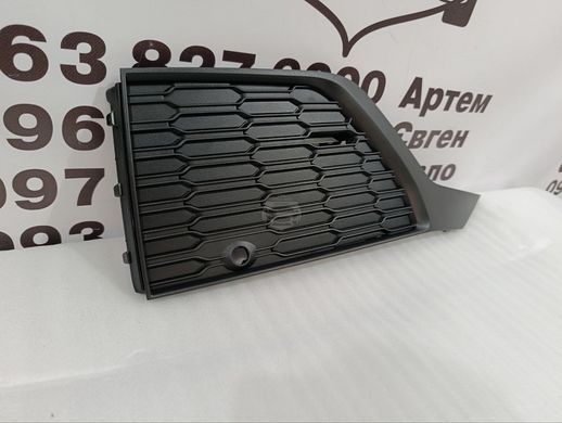 4M0890682B AUDI Q7 Заглушка протитуманки права (ліцензія) 2020-23