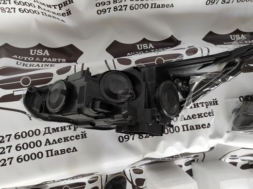F1EZ-13008-GS FORD FOCUS Фара права Black 2015-18