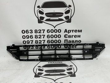 31425175 VOLVO XC60 Решетка переднего бампера под парктронник(лицензия) 2018-21