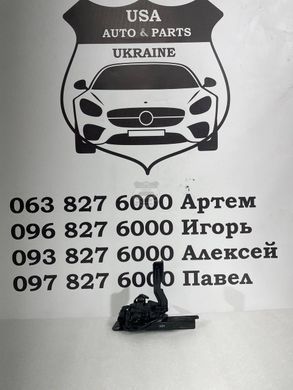 81130F2010 HYUNDAI ELANTRA Замок капота 2016-18