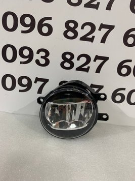 81210-48051 LEXUS ЕS Протитуманка LED права 2013-18