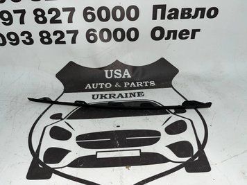 31407982 VOLVO XC60 Молдинг решетки низ правый(лицензия) 2018-21