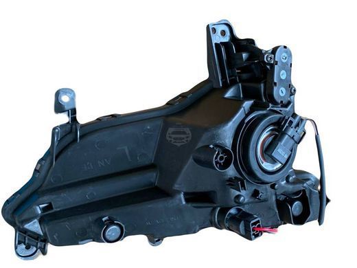 92201-4Z510 HYUNDAI SANTA FE Протитуманка ліва LED 2017-18