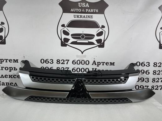 7450B298 MITSUBISHI OUTLANDER Решітка радіатора сіра 2019-20