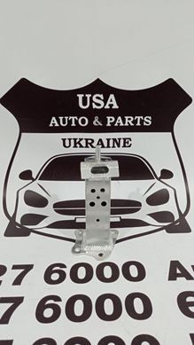 5210347020 TOYOTA PRIUS HYBRID Кронштейн усилителя переднего бампера L(лицензия) 2016-22
