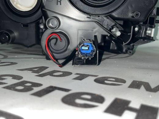 26010-5R00A NISSAN KICKS Фара права (ліцензія) 2021-
