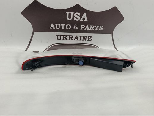 8355A118 MITSUBISHI OUTLANDER Катафот заднього бампера правий (ліцензія) 2022-23
